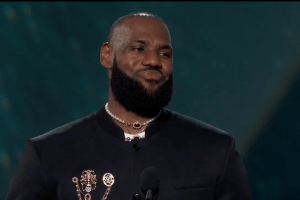 “Quel giorno non è oggi”. LeBron James non si ritira