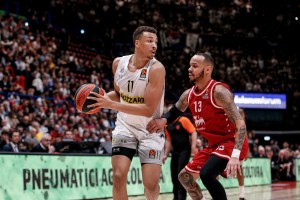 Dallas signs Dante Exum to 1-year deal