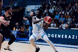 Vanoli Cremona, ufficiale l’uscita dal contratto di Joseph Mobio
