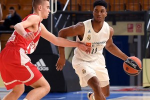 London Lions keep Kareem Queeley