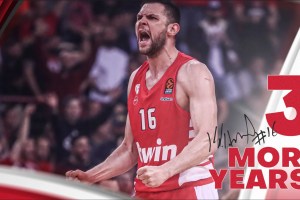 Olympiacos: rinnovo triennale per Kostas Papanikolaou