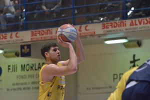 Lions Bisceglie più forti sotto canestro con Jacopo Ragusa