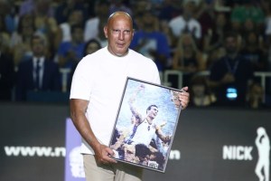 La Grecia ritira il 4 di Nikos Galis