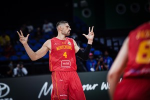 Near perfect Vucevic shines in Montenegro win over Mexico