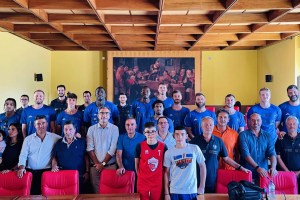 Benebennia, Dinamo