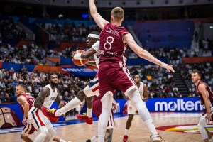 Clamoroso a Jakarta, la Lettonia vince e la Francia viene eliminata