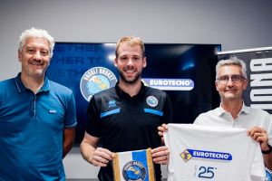 Cremona, presentato McCullough: “Possiamo arrivare ai Playoff”