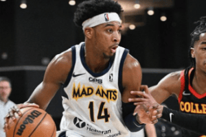 Rockets, accordi per il training camp con 4 giocatori