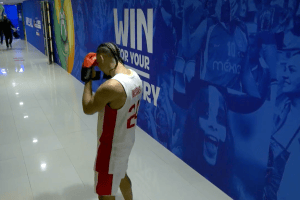 Dillon Brooks Dons Boxing Gloves in Tunnel After Ejection