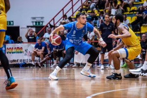 Dinamo Sassari, test positivo con cinque assenti contro il Peristeri