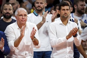 Serbia, Novak Djokovic fa l’in bocca al lupo per la Finale