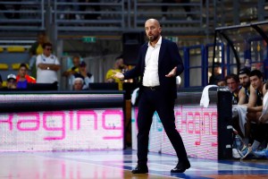Cavina: Al solito, primo tempo negativo, ma grande vittoria e grande cuore della squadra