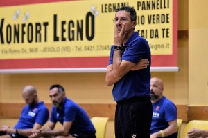 Dimitris Priftis: “Stiamo avendo delle difficoltà in questa preparazione”