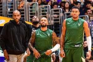 Ecco i Bucks di Lillard e Antetokounmpo: Lakers battuti