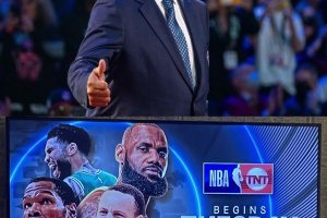 “E’ davvero stupido”. Charles Barkley e la grafica di TNT senza Jokic