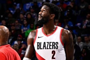 Portland Trail Blazers, inizio di stagione complesso per Deandre Ayton