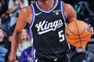 I Kings rovinano la festa di LeBron ma tremano per Fox