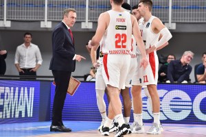 Prometey, coach Ginzburg bloccato in Israele