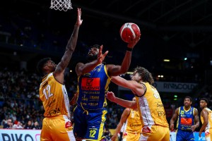 Scafati espugna Pesaro all’overtime dopo una grande partita
