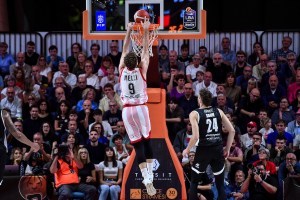 Poythress re del quarto periodo, Milano supera la Bertram