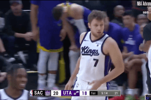 Sacramento Kings, l’esordio di Sasha Vezenkov