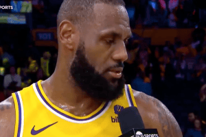 LeBron James: Non ci interessano le critiche su AD