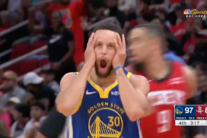 Steph Curry gioca con Dillon Brooks. La reazione è virale
