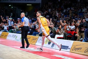 VL Pesaro, era fallo quello di Scott Bamforth?