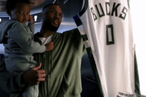 Lillard: Ai Bucks ci sono tiratori ovunque, quindi c’è maggiore spazio per operare