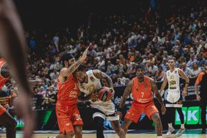 Il Valencia batte il Fenerbahce trascinata da Brandon Davies
