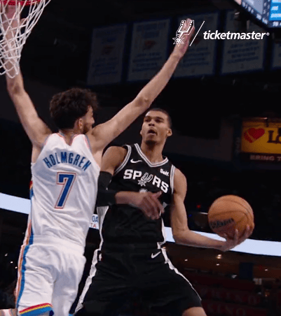 victor wembanyama debutto NBA