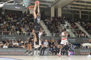 Andrejs Grazulis è l’MVP Unipolsai della 6° giornata di LBA