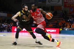 Christian Eyenga signs with Lille Metropole BC