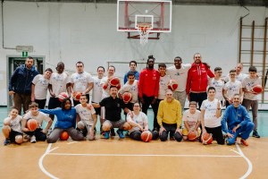 Sabato contro Pesaro i biancorossi scendono in campo insieme a GAST Onlus