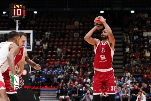 LBA in chiaro su DMAX: domenica 19 novembre Olimpia Milano-Reyer Venezia con Basket Zone