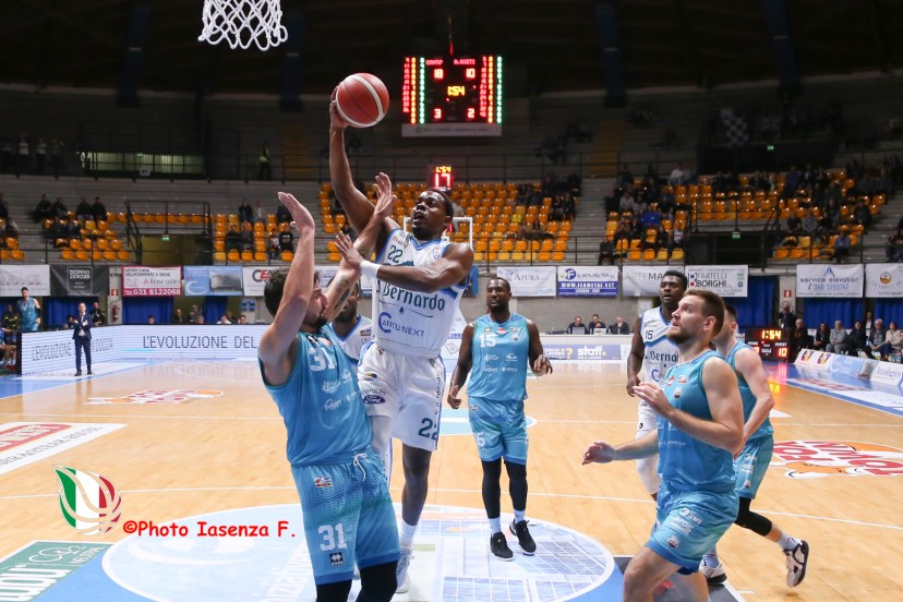 A2 Acqua S. Bernardo Cantù - Real Sebastiani Rieti Anthony Hickey