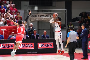 La Reggiana cambia marcia nella ripresa: Galloway e la difesa piegano Pistoia