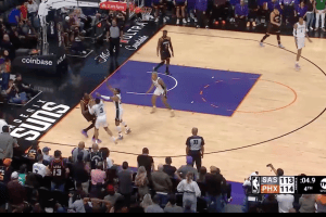 Il pazzesco finale di Suns-Spurs. Era fallo su Kevin Durant?