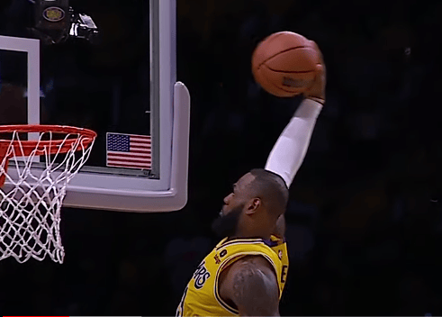 lakers arbitri