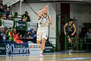Vasilis Charalampopoulos joins ARIS BC