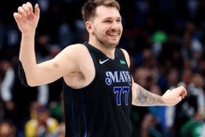 Luka Doncic sfiora la perfezione contro i Clippers: Ai Mavs aiutano tutti, non siamo solo io e Kyrie