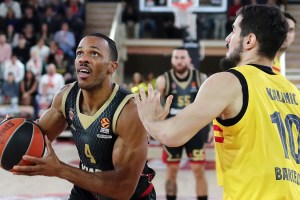 Barcellona, ora è crisi. Il Monaco domina i blaugrana