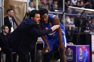 Jason Burnell: Voto alla squadra? 7/8. E voto a me? Zero