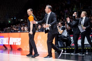 Virtus, Banchi: “Ieri Toko e Mickey senza allenamento causa influenza, oggi ripresi per miracolo”