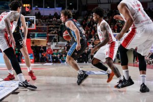 Il Derby lombardo è della Vanoli Cremona che supera Varese per 68-75