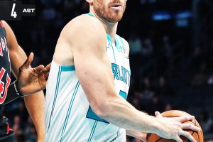 Non basta la tripla doppia di Barnes, Toronto cede a Charlotte