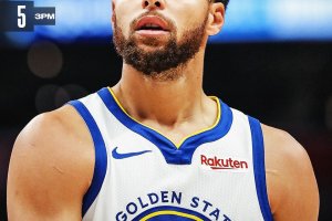 Stephen Curry segna 31 punti, i Warriors rimontano e battono i Blazers