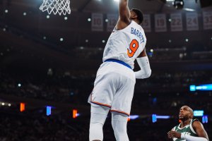 È un dolce Natale per i Knicks: Brunson guida, Milwaukee ko