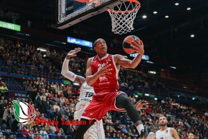 Olimpia Milano to face PAOK without Devon Hall and Ousmane Diop