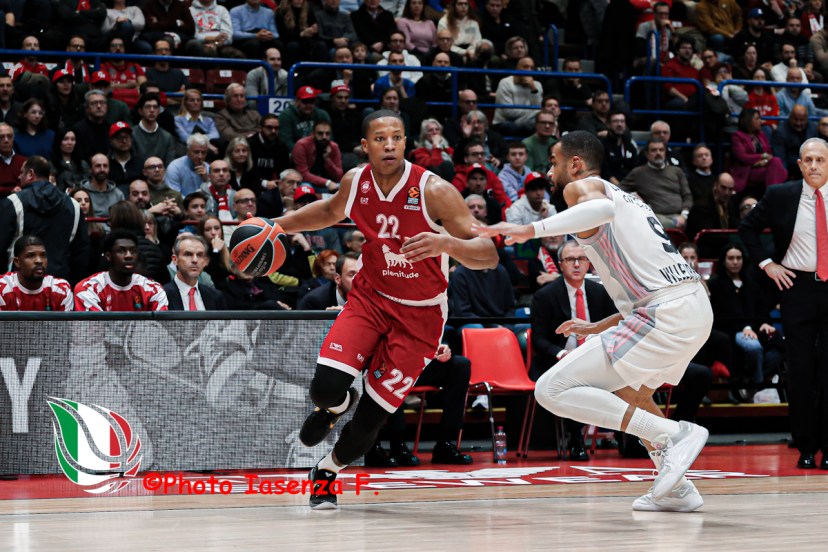 EA7 Emporio Armani Milano - Asvel Devon Hall